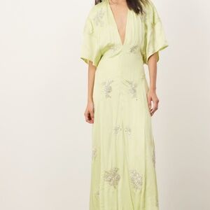 ARRANGE floral embellished modern 30s tea maxi dress in lime green
